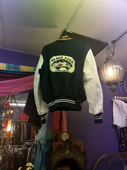 KARMA Artisan Boutique 7