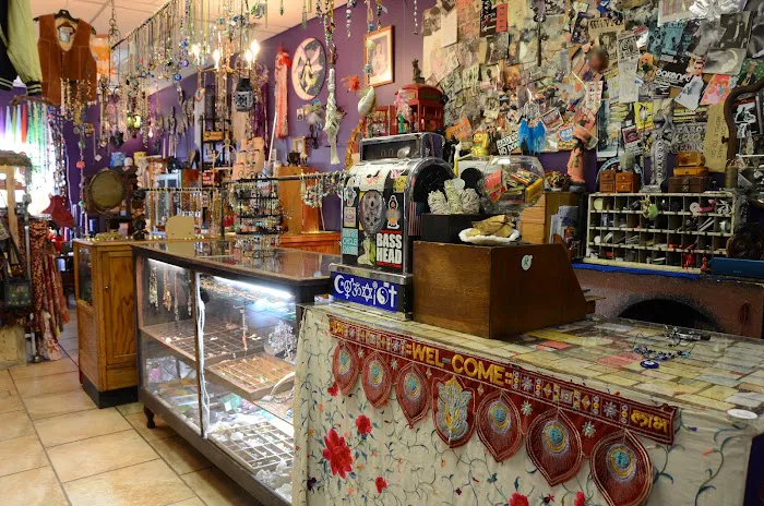 KARMA Artisan Boutique 3