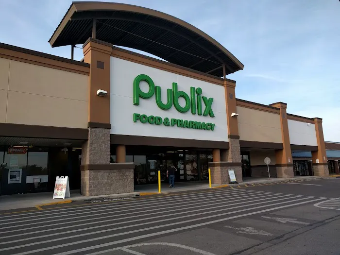 Publix Super Market at Oakwood Commons 6