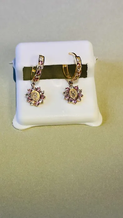 Emma’s Gift Shop & Jewelry 9