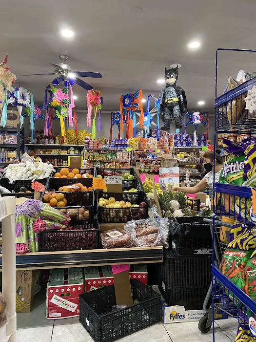 Mi Gente Bonita Market 2