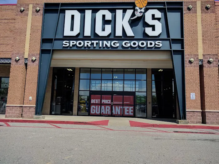 DICK'S Sporting Goods 5