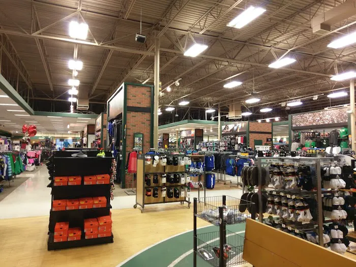 DICK'S Sporting Goods 3