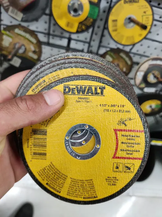 Costello's Ace Hardware of West Babylon 4