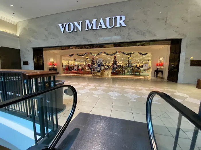 Von Maur 4