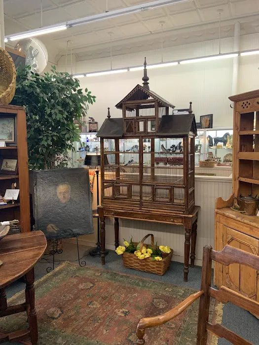 Sandusky Street Antiques and Design 6