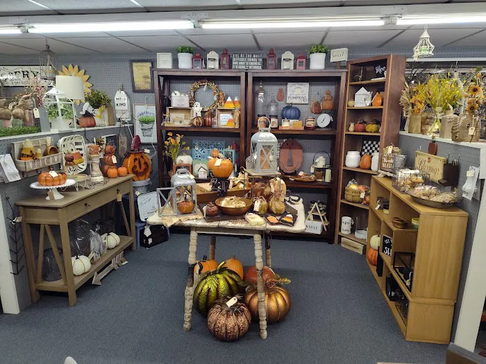 Sandusky Street Antiques and Design 1