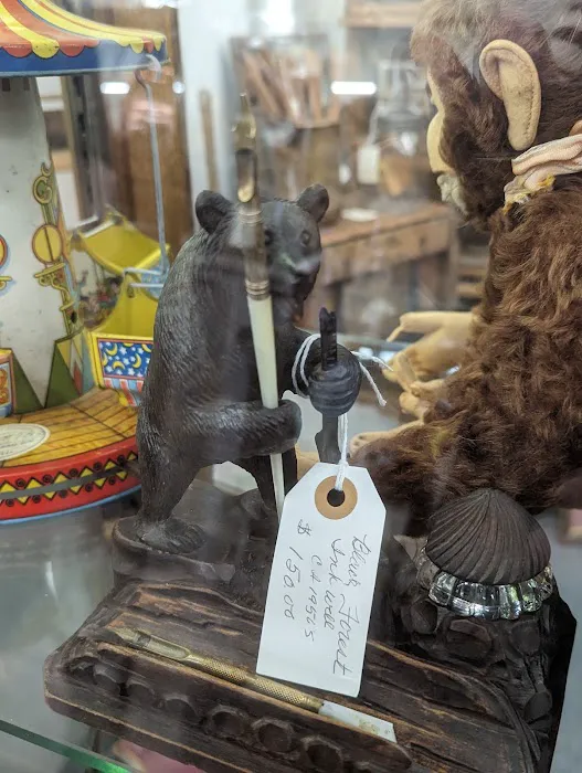 Sandusky Street Antiques and Design 2