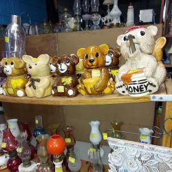 Fantastic Finds Antiques, Collectibles & More ico