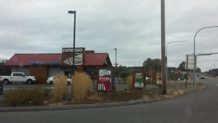 Nisqually Markets Tobacco Outlet 3