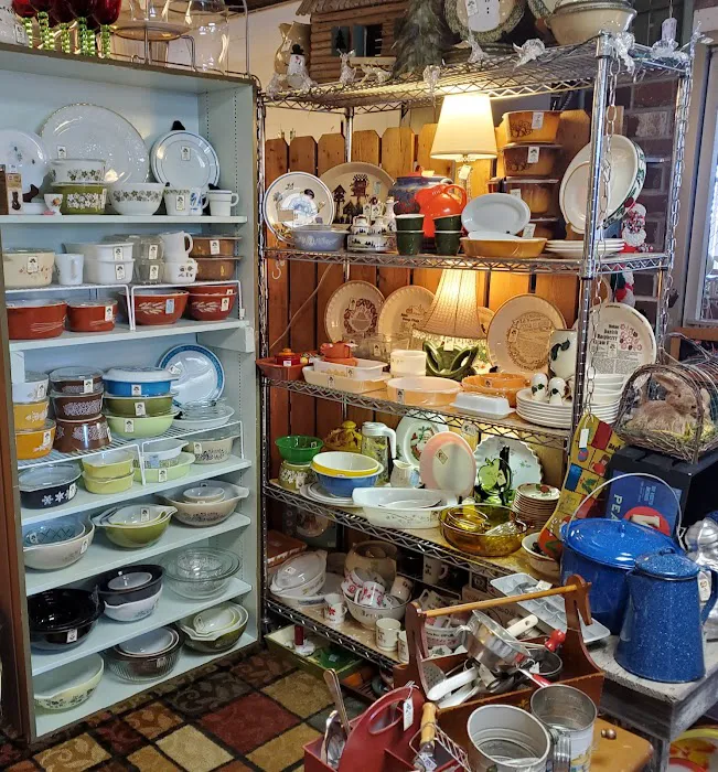 Antique Peddlers Mall 3