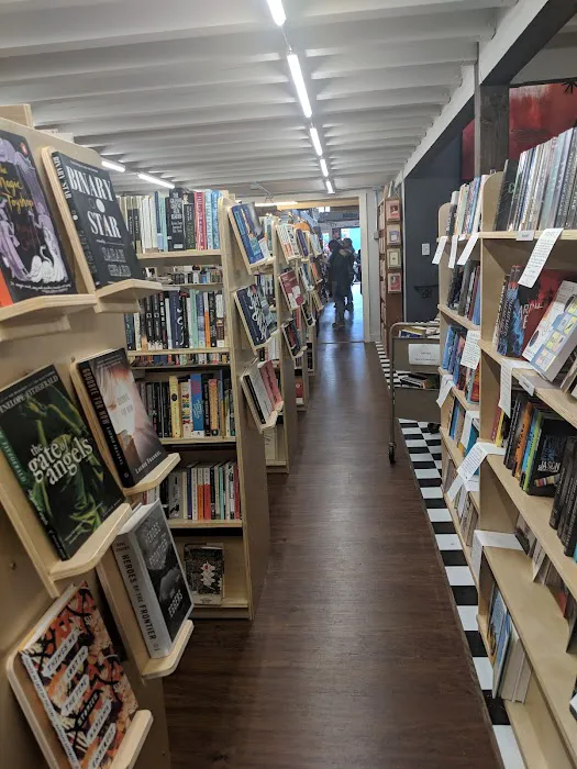 Browsers Bookshop 0