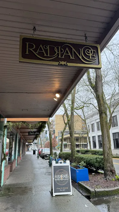 Radiance Herbs & Massage 1
