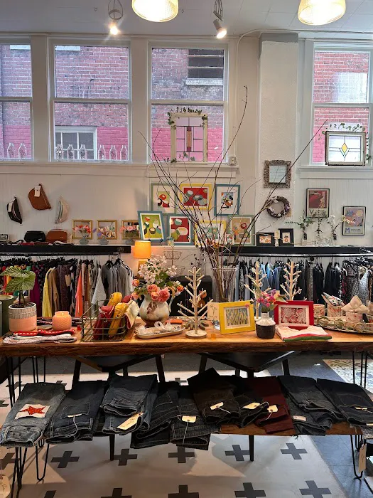 Poppy Market 7