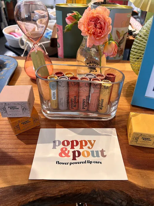 Poppy Market 9