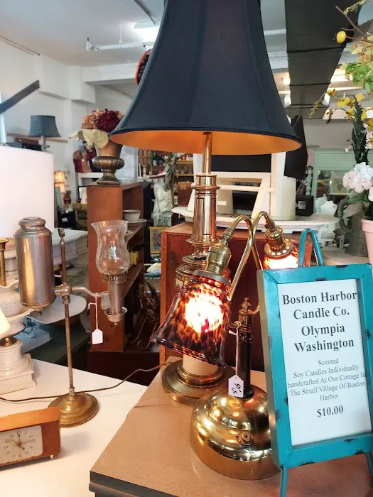 Fifth Avenue flea market 1