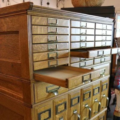 Antiques 4U