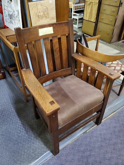 Lake Manawa Antique Mall 6