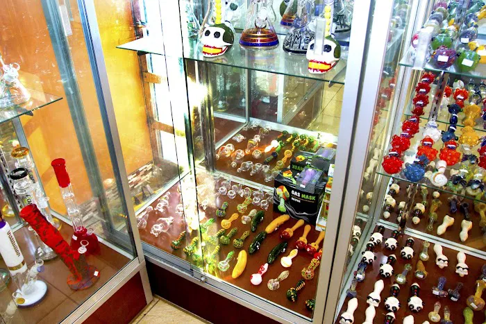 Tobacco Vape & Glass 3