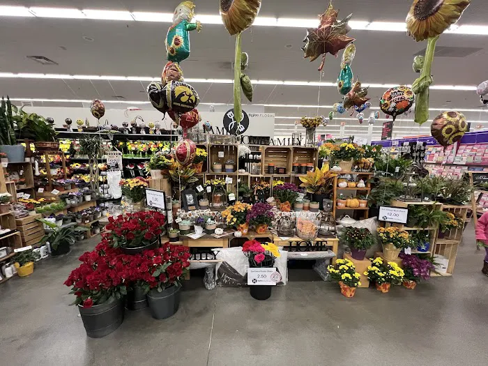 Hy-Vee Grocery Store 7