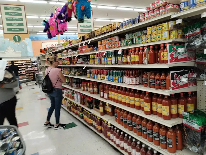 Supermercado Nuestra Familia 6