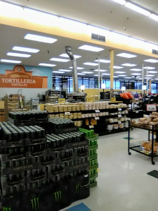Supermercado Nuestra Familia 7