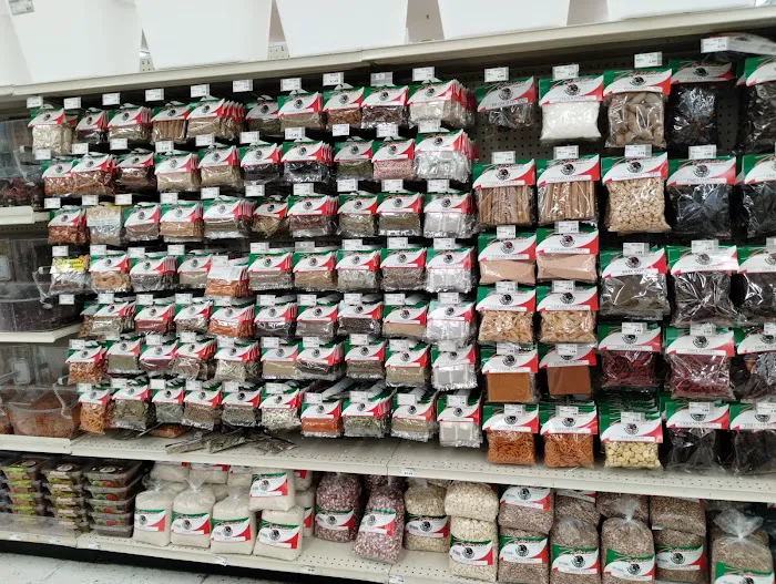 Supermercado Nuestra Familia 5