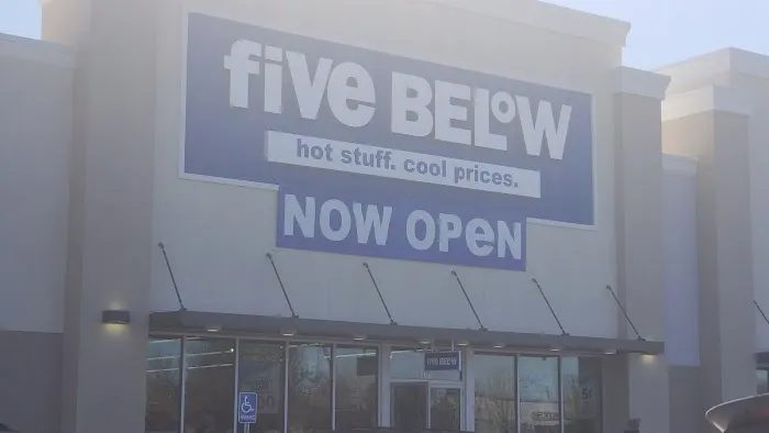 Five Below 0