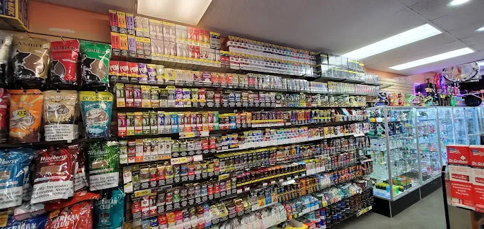 Tobacco & Vapor 0