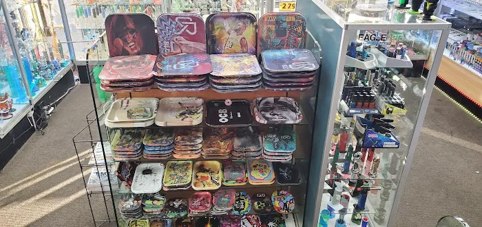 Tobacco & Vapor 6