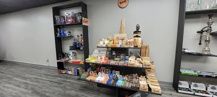 ONE STOP SMOKE & VAPE 7