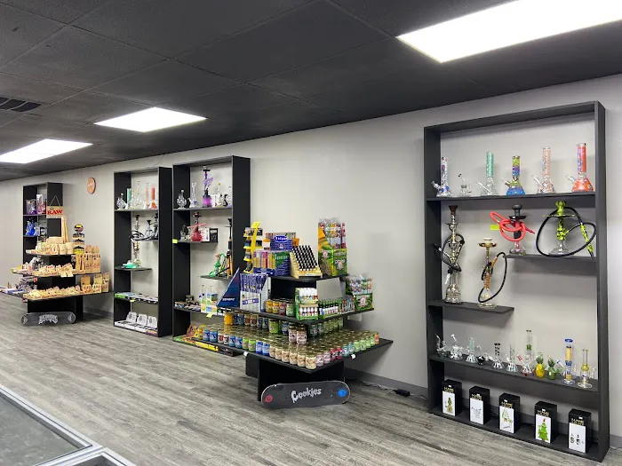 ONE STOP SMOKE & VAPE 8