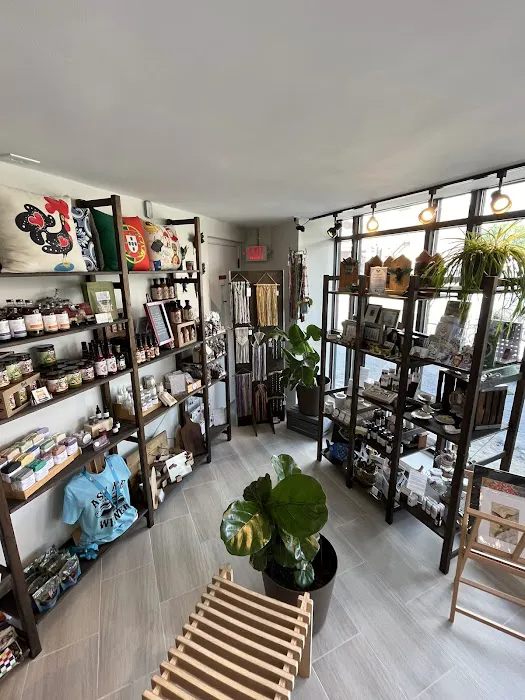 Viva Fall River Visitors Center and Shop 7