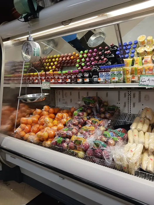 Amaral's Central Market 5