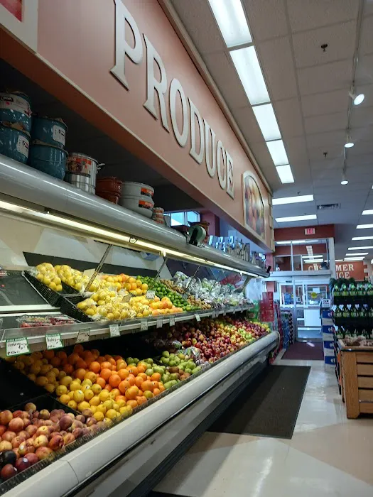 Amaral's Central Market 8