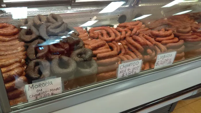 Amaral's Central Market 7