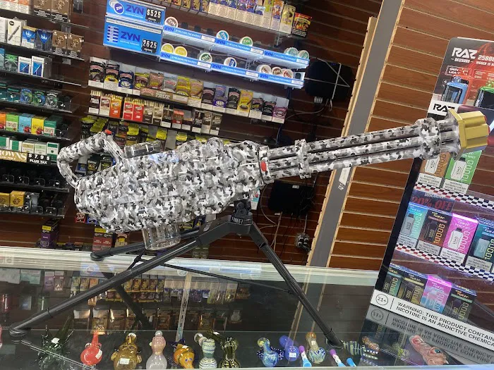 Smoke Junction (Vape, Smoke Shop, Water pipe, Peanuts, Grinders, Hookah, Puff Bar, E-Juice, Accessories, E-cig, Tobacco) 1