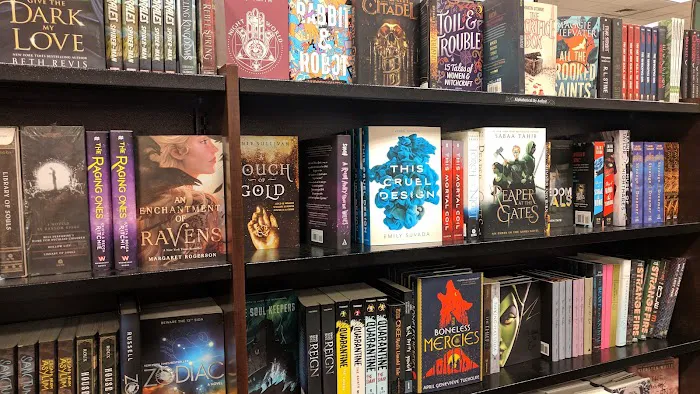 Barnes & Noble 8