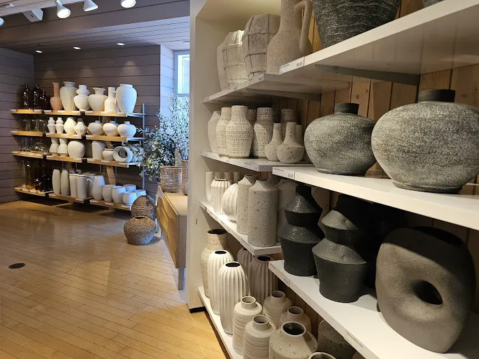 Crate & Barrel 4