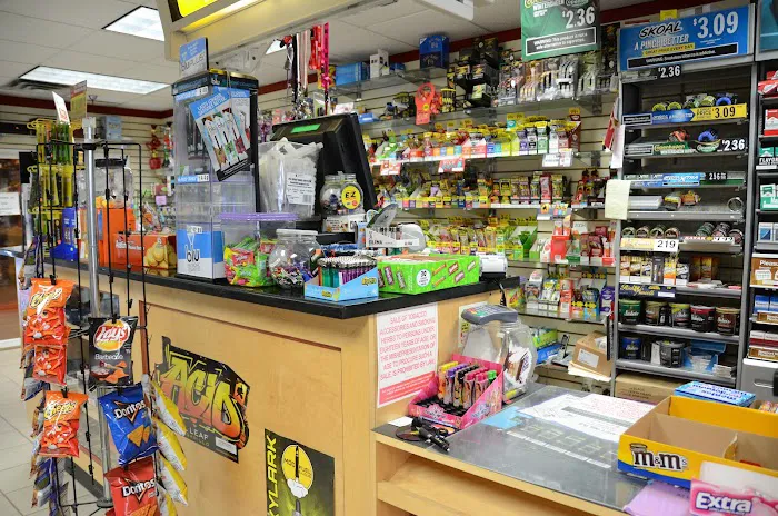 Papa Jay's Smoke Shop & Hemp Dispensary 6