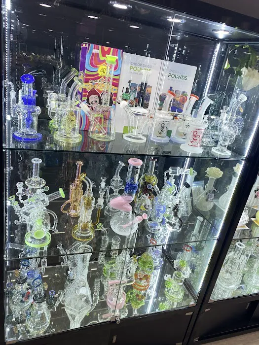 Papa Jay's Smoke Shop & Hemp Dispensary 5