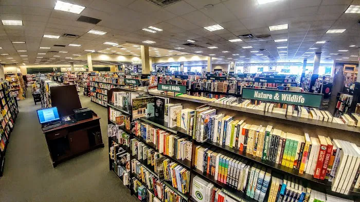 Barnes & Noble 0