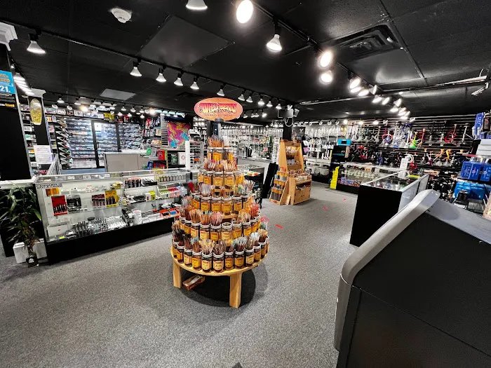 V&R SMOKE SHOP 0