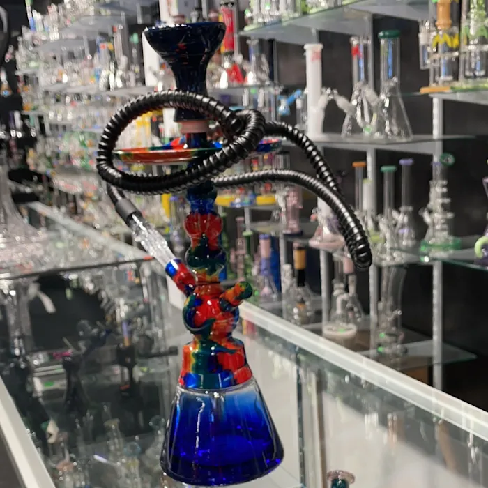 V&R SMOKE SHOP 9