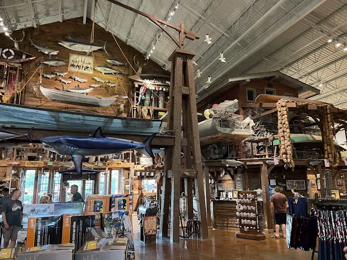 Bass Pro Shops 3