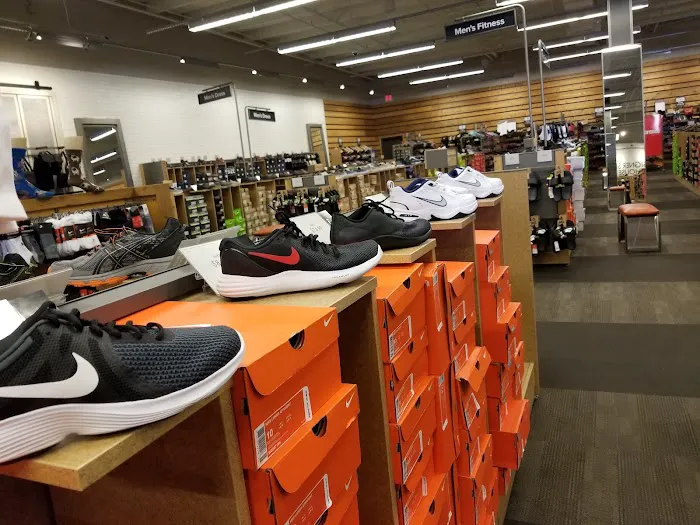 DSW Designer Shoe Warehouse 5