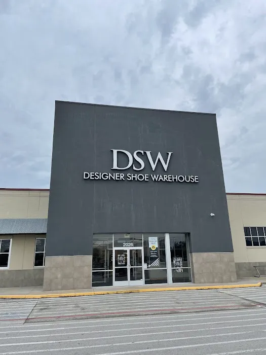 DSW Designer Shoe Warehouse 0