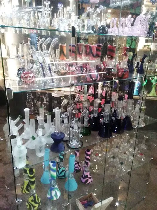 Fatty's Smoke Shop 3