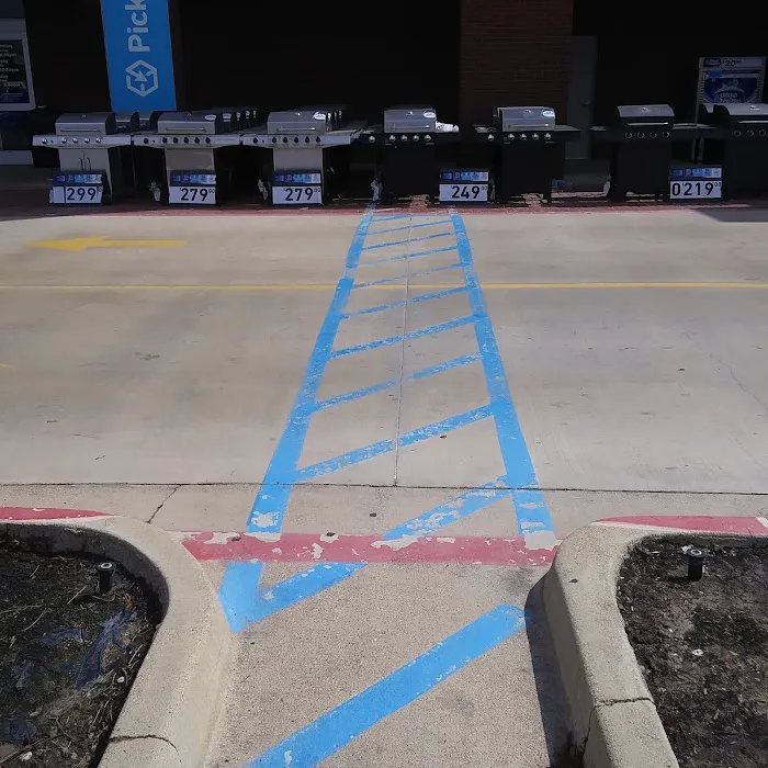 Lowe's Garden Center 0