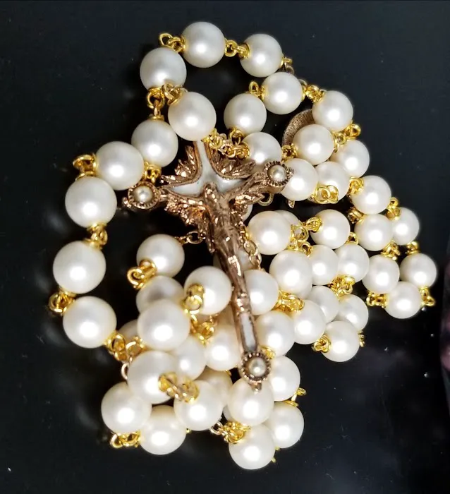 Build Your Rosary Catholic Store 1